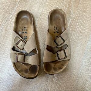 Betula by Birkenstock Arizona Womens tan Seude Sandals Size L6/M4